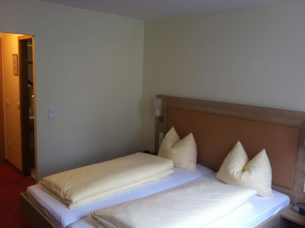 ורטהיים Tauberhotel Kette חדר תמונה