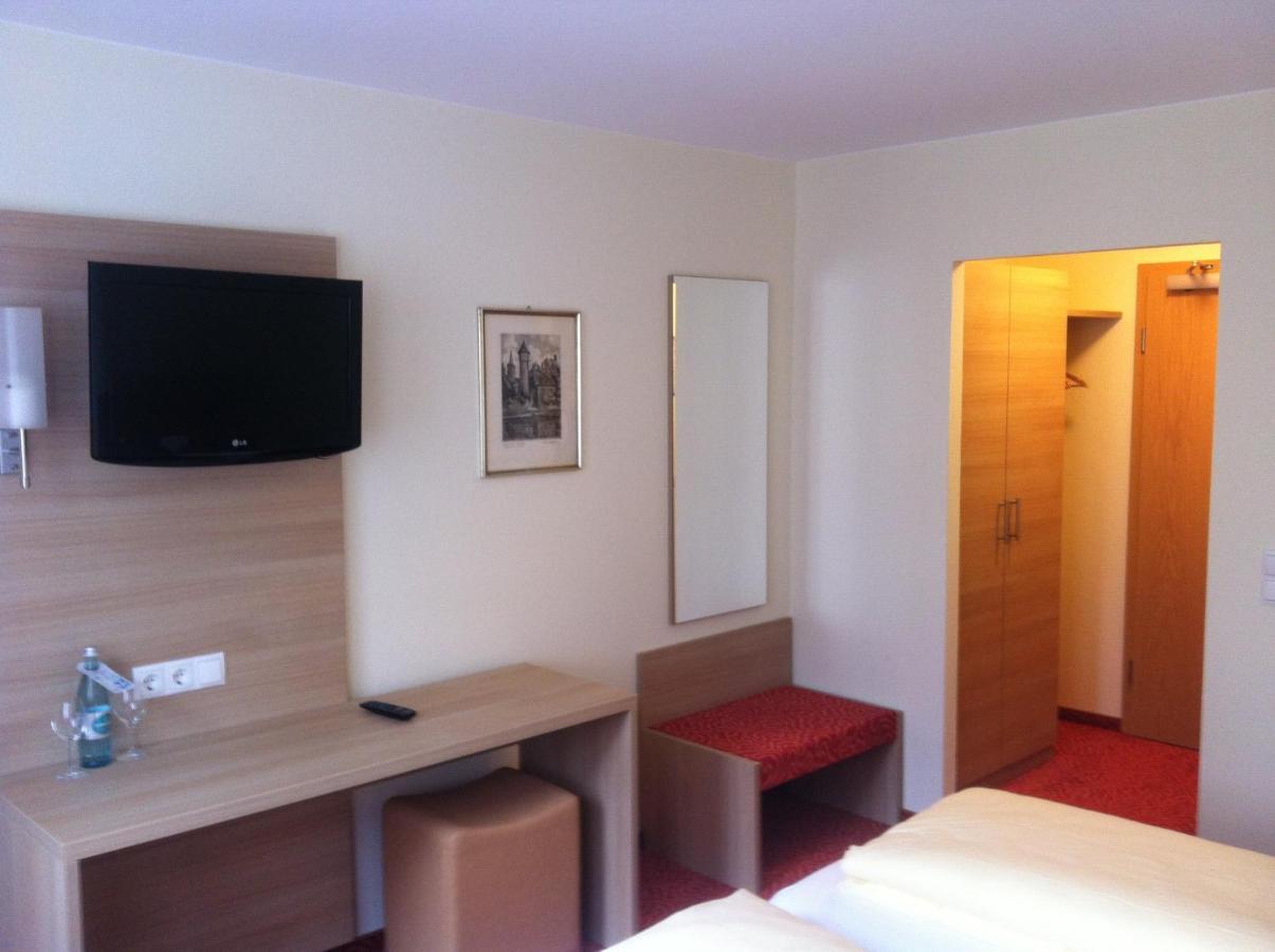 ורטהיים Tauberhotel Kette חדר תמונה